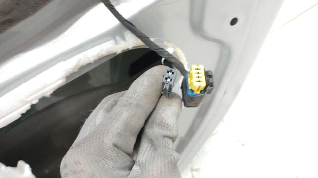 RENAULT 821005429R Дверь задняя правая в наличии Винница