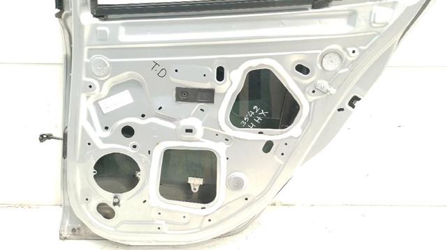 821006014R RENAULT Дверь задняя правая купить в Николаев