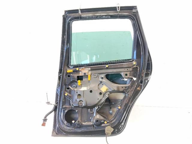 821007807R Дверь задняя правая купить Одесса