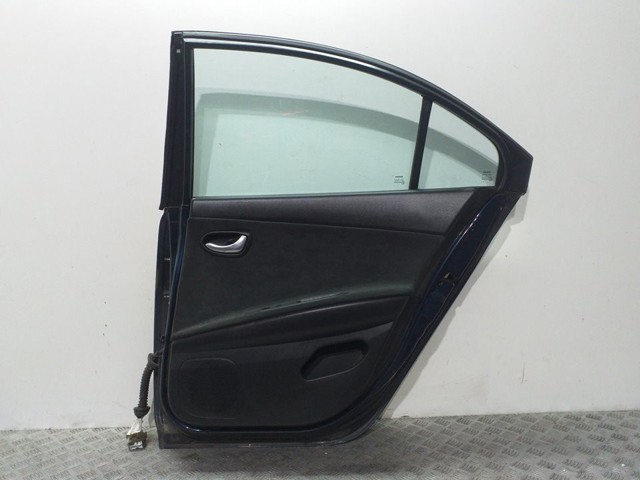 82100BA030 NISSAN Дверь задняя правая купить в Харьков