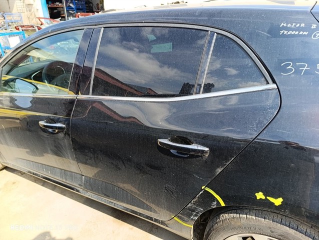 821015121R RENAULT Дверь задняя левая купить в Хмельницкий