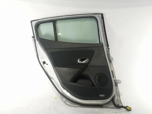 821018543R RENAULT Дверь задняя левая купить в Черкассы