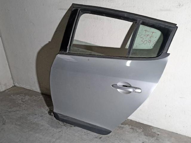 RENAULT 821018543R Дверь задняя левая в наличии Украина