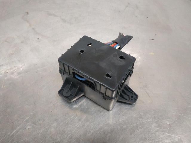 8211008000 SSANG YONG купить в Николаев