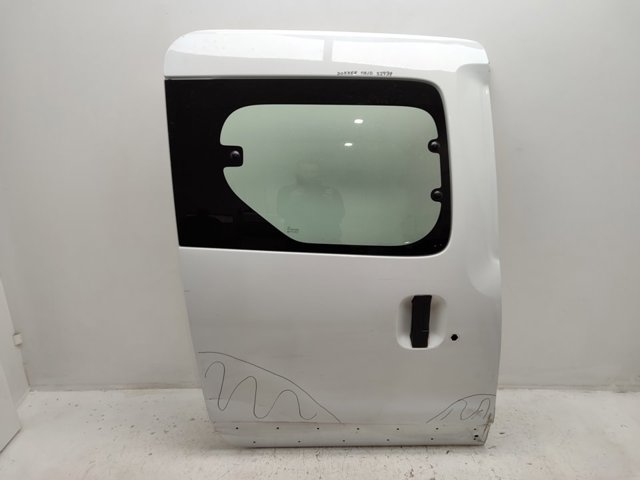 Porta lateral (deslizante) direita 821125955R Renault (RVI)