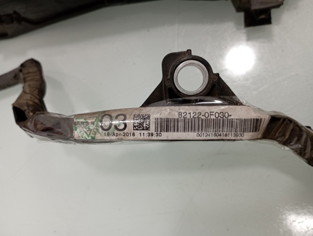TOYOTA 821220F030 в наличии Днепр