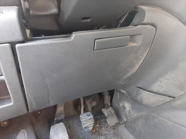 PEUGEOT 8218YP Ящик перчаточный (бардачок) в наличии Днепр