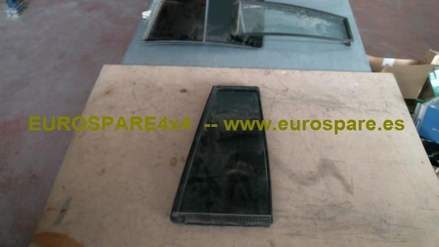 NISSAN 82262VB000 Стекло-форточка двери задней правой в наличии Чернигов
