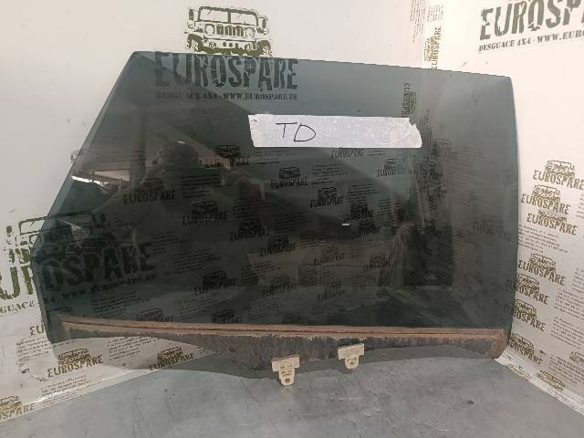 NISSAN 82300CA000 Стекло двери задней правой в наличии Каменское