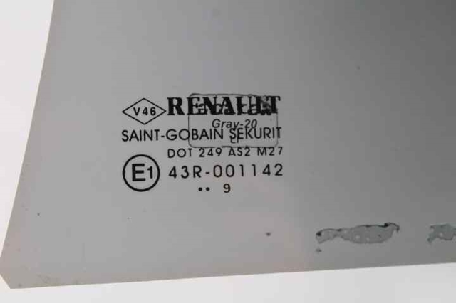 RENAULT 823010007R Стекло двери задней левой в наличии Николаев