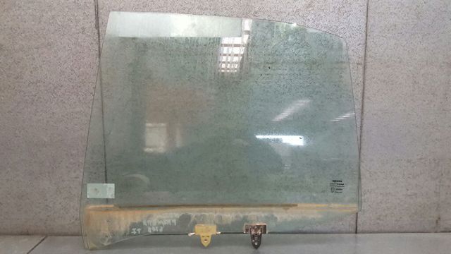 823012F000 NISSAN Стекло двери задней левой купить в Ужгород