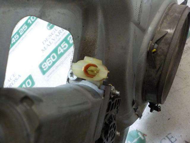 824011F010 HYUNDAI Стеклоподъемник передней левой двери купить в Ирпень