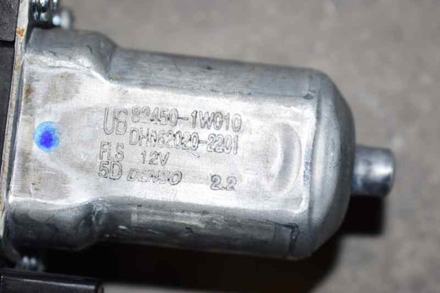 824011W020 Стеклоподъемник передней левой двери купить Житомир