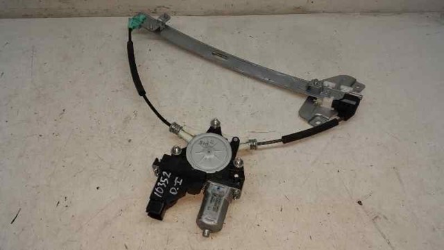824011W020 Механизм стеклоподъемника двери передней левой купить Львов