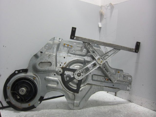 824012F010 HYUNDAI Механизм стеклоподъемника двери передней левой купить в Винница