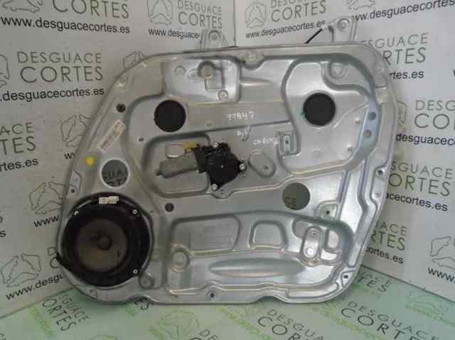 Mecanismo de acionamento de vidro da porta dianteira direita 824021D010 Hyundai/Kia