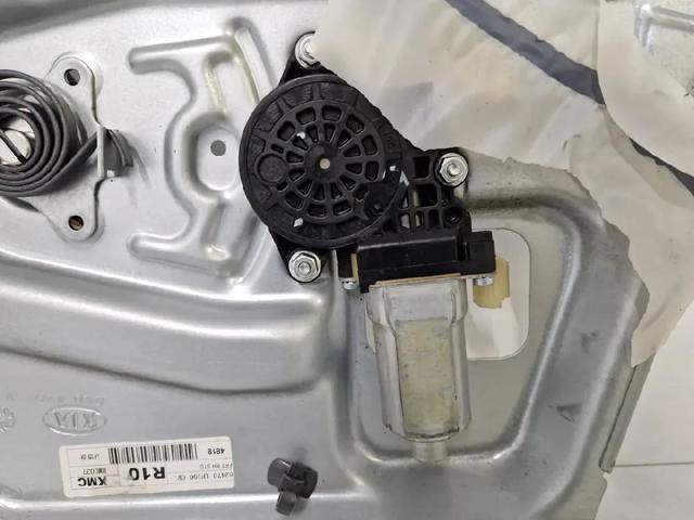 824021F010 HYUNDAI Механизм стеклоподъемника двери передней правой купить в Полтава