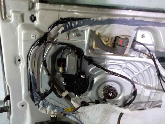 824062E000 HYUNDAI Механизм стеклоподъемника двери передней правой купить в Николаев