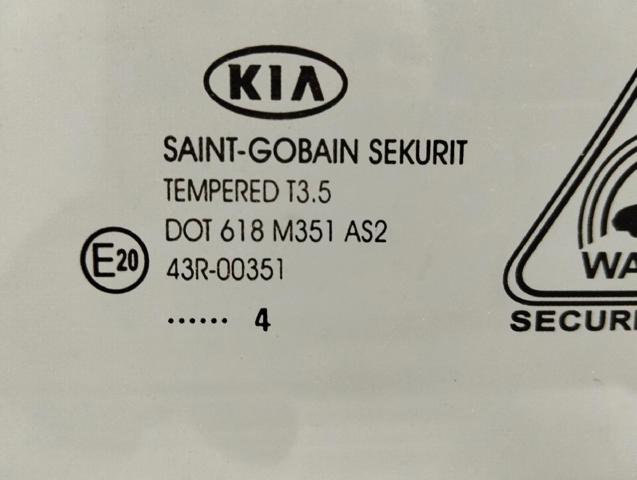 824213W000 HYUNDAI Стекло двери передней правой купить в Каменское