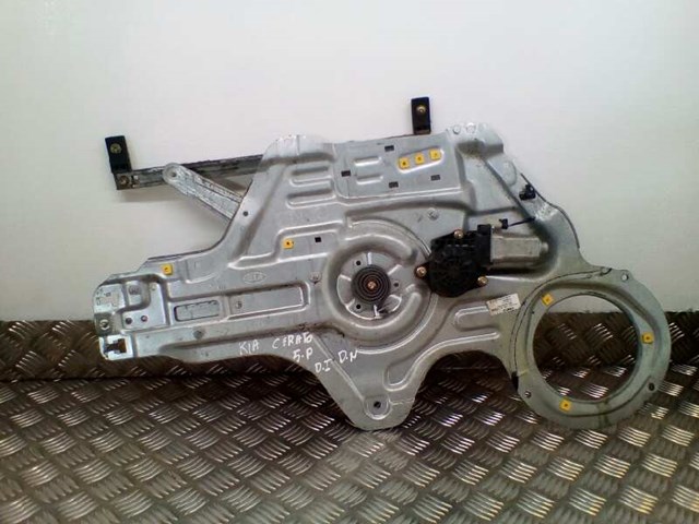 Motor regulador do vidro traseiro esquerdo para Kia Cerato Fastback 1.6 CRDI D4EA 824502F000