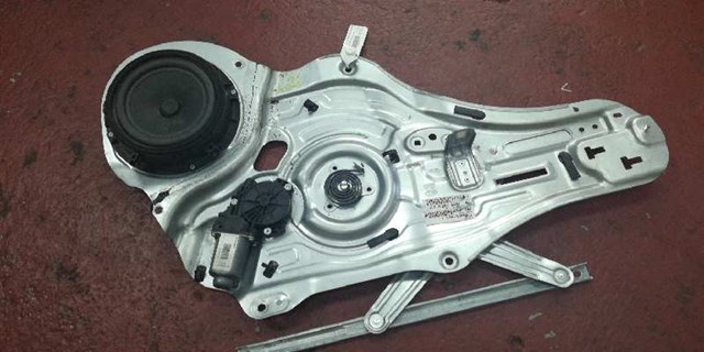 824503W000 HYUNDAI Мотор стеклоподъемника двери передней левой купить в Чернигов
