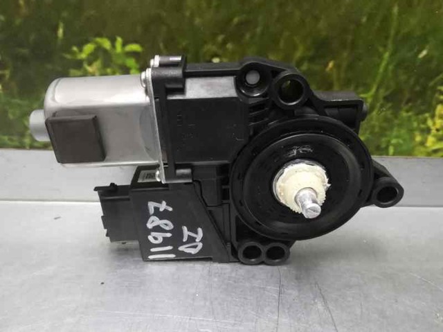 82450A2010 HYUNDAI Мотор стеклоподъемника двери передней левой купить в Украина