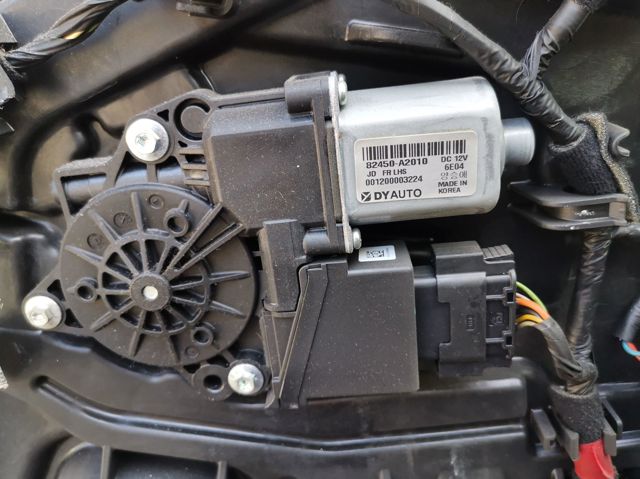 82450A2010 HYUNDAI Мотор стеклоподъемника двери передней левой купить в Запорожье