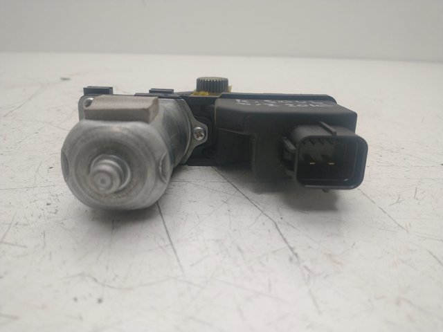 82450B2010 HYUNDAI Мотор стеклоподъемника двери передней левой купить в Каменское