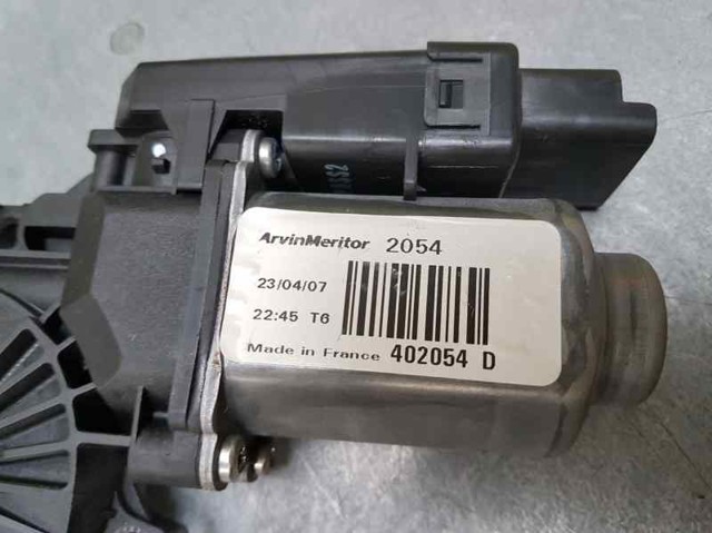 824601H010 HYUNDAI Мотор стеклоподъемника двери передней правой купить в Украина