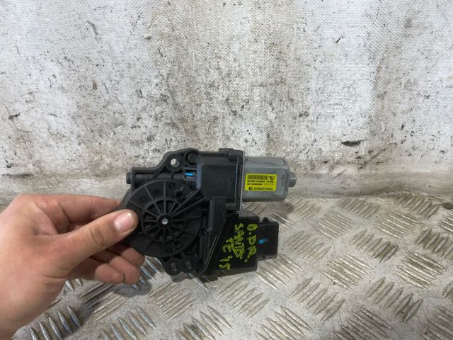 824602W020 Мотор стеклоподъемника двери передней правой купить Кривой Рог