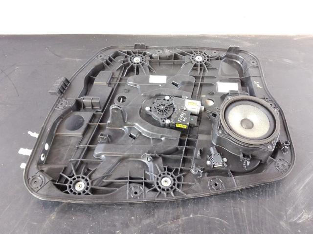 HYUNDAI 824602W020 Мотор стеклоподъемника двери передней правой в наличии Николаев