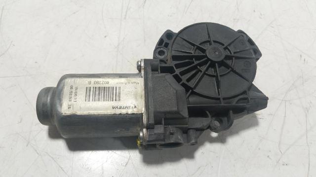 824603W000 HYUNDAI Мотор стеклоподъемника двери передней правой купить в Ирпень