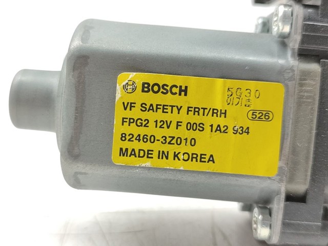 HYUNDAI 824603Z010 Мотор стеклоподъемника двери передней правой в наличии Чернигов