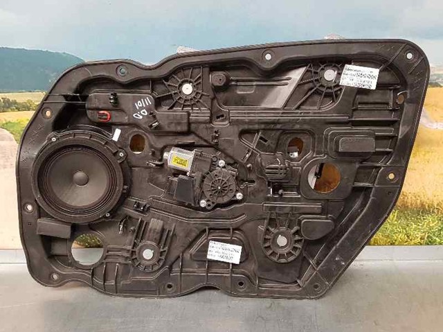 82460A2010 Мотор стеклоподъемника двери передней правой купить Черновцы