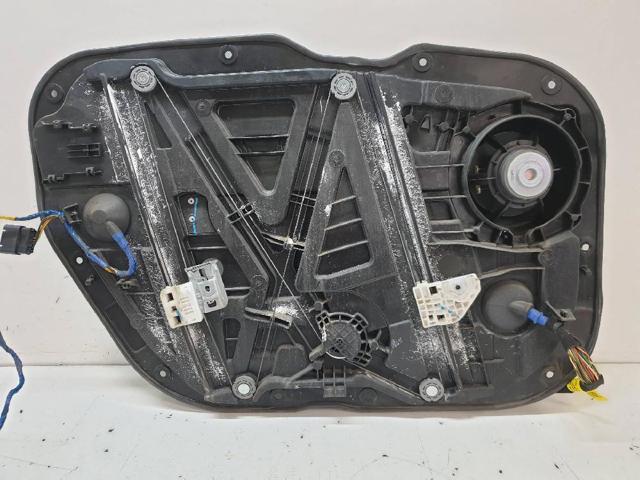 82460F2000 HYUNDAI Мотор стеклоподъемника двери передней правой купить в Житомир