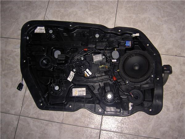 Mecanismo de acionamento de vidro da porta dianteira esquerda 82471A2000 Hyundai/Kia