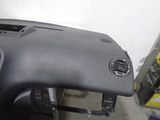 PEUGEOT 824780 в наличии Ужгород