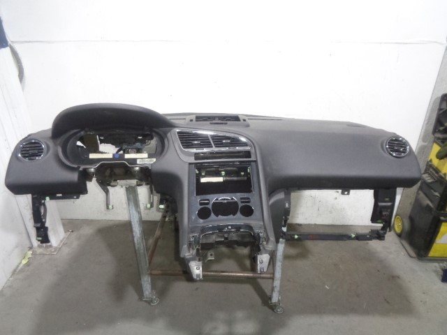 824780 PEUGEOT купить в Ирпень