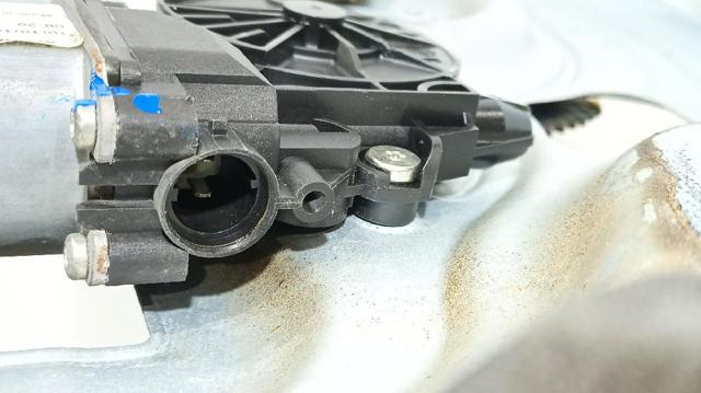 824813U000 HYUNDAI Механизм стеклоподъемника двери передней правой купить в Харьков