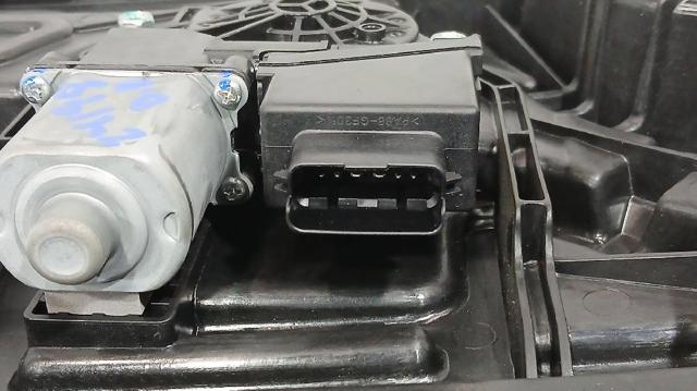 HYUNDAI 82481D4000 Механизм стеклоподъемника двери передней правой в наличии Львов