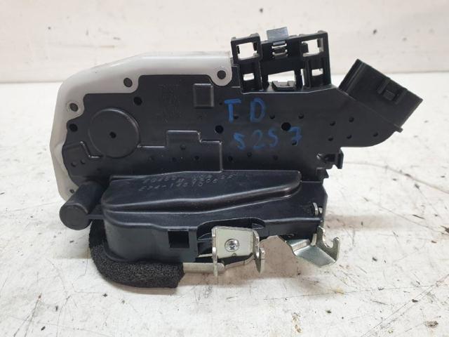 825001KA0A NISSAN Замок двери задней правой купить в Сумы