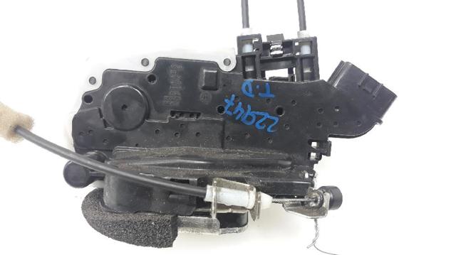 825003NL1A NISSAN Замок двери задней правой купить в Кривой Рог