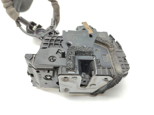 825004167R RENAULT Замок двери задней левой купить в Кривой Рог