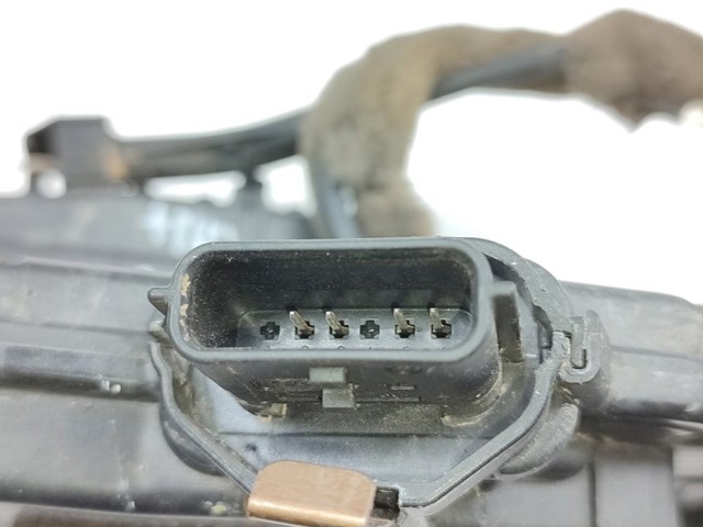 825007311R RENAULT Замок двери задней правой купить в Львов