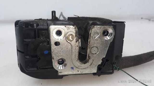 NISSAN 82500JD000 Замок двери задней правой в наличии Николаев