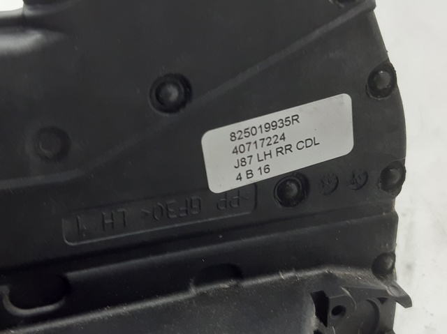 RENAULT 825019935R Замок двери задней левой в наличии Ровно