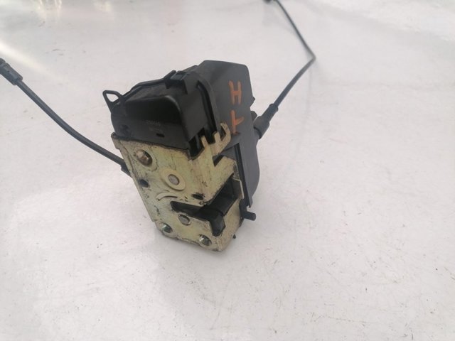 82501AV600 NISSAN Замок двери задней левой купить в Черновцы