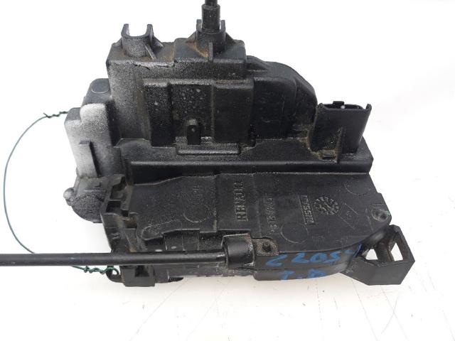 RENAULT 825029240R Замок двери задней правой в наличии Ирпень