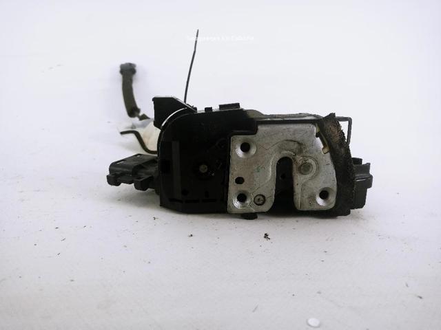 RENAULT 825030013R Замок двери задней левой в наличии Каменское