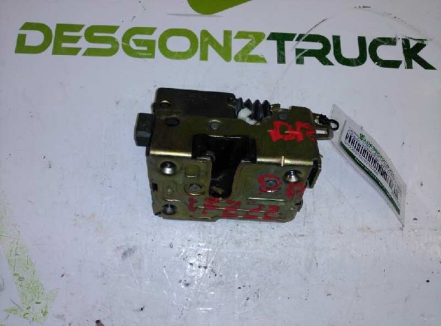 8250300QAC NISSAN Замок двери боковой сдвижной правой купить в Харьков